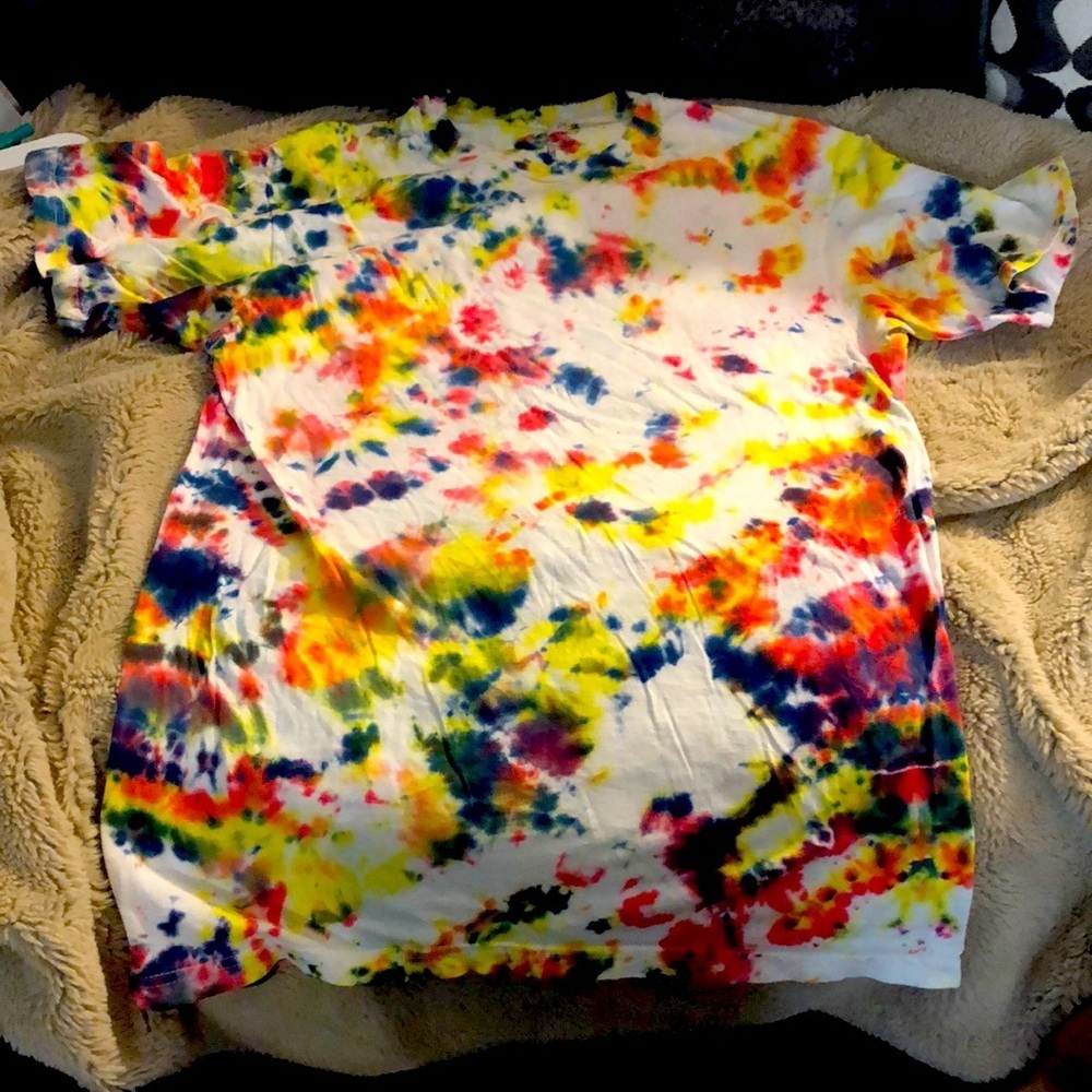 🎉4 for $20 Medium Tie-dye Shirt